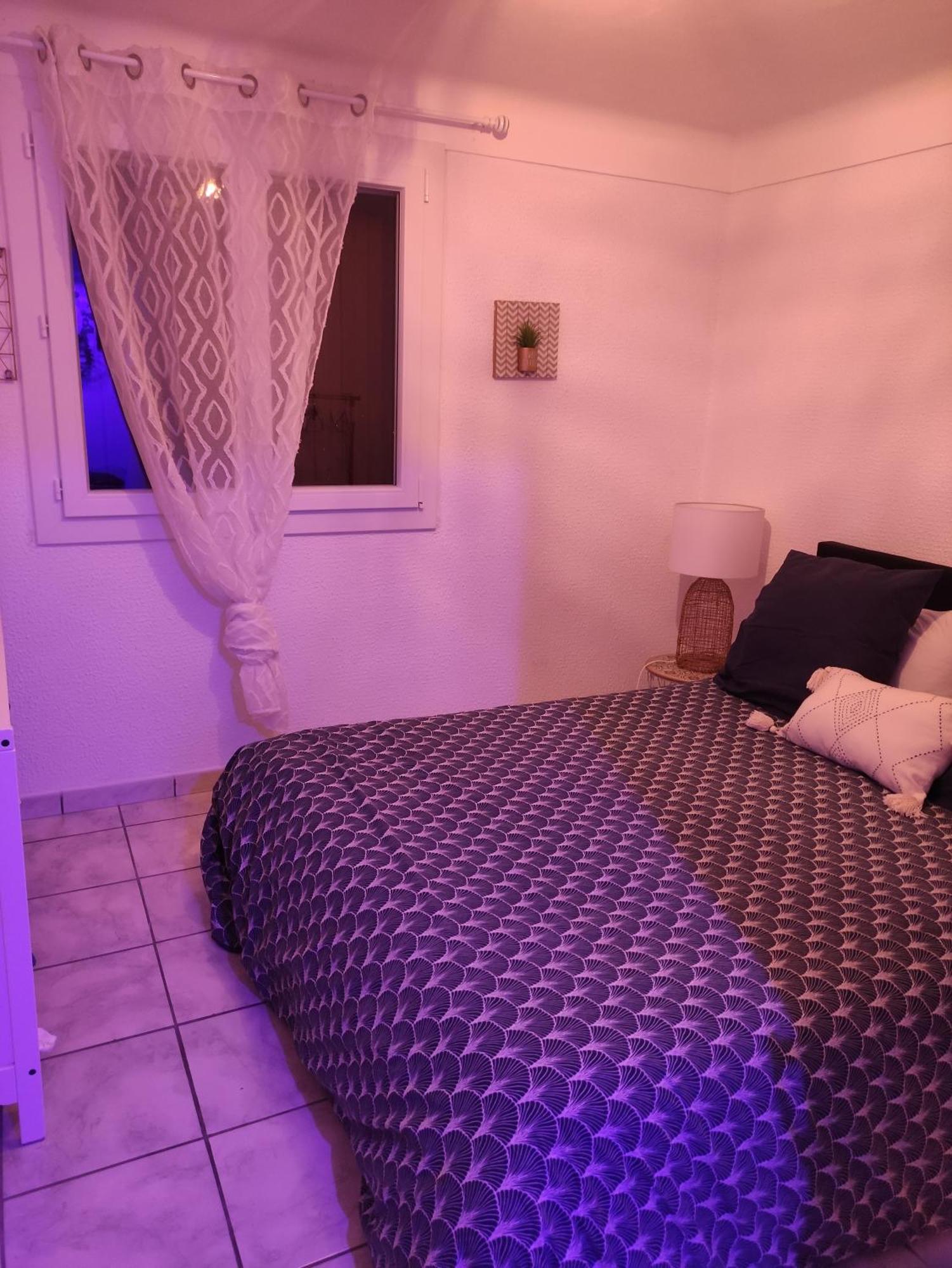 Maison En Rez-De Chaussee Pres Du Centre Ville D'Arles Pokoj fotografie