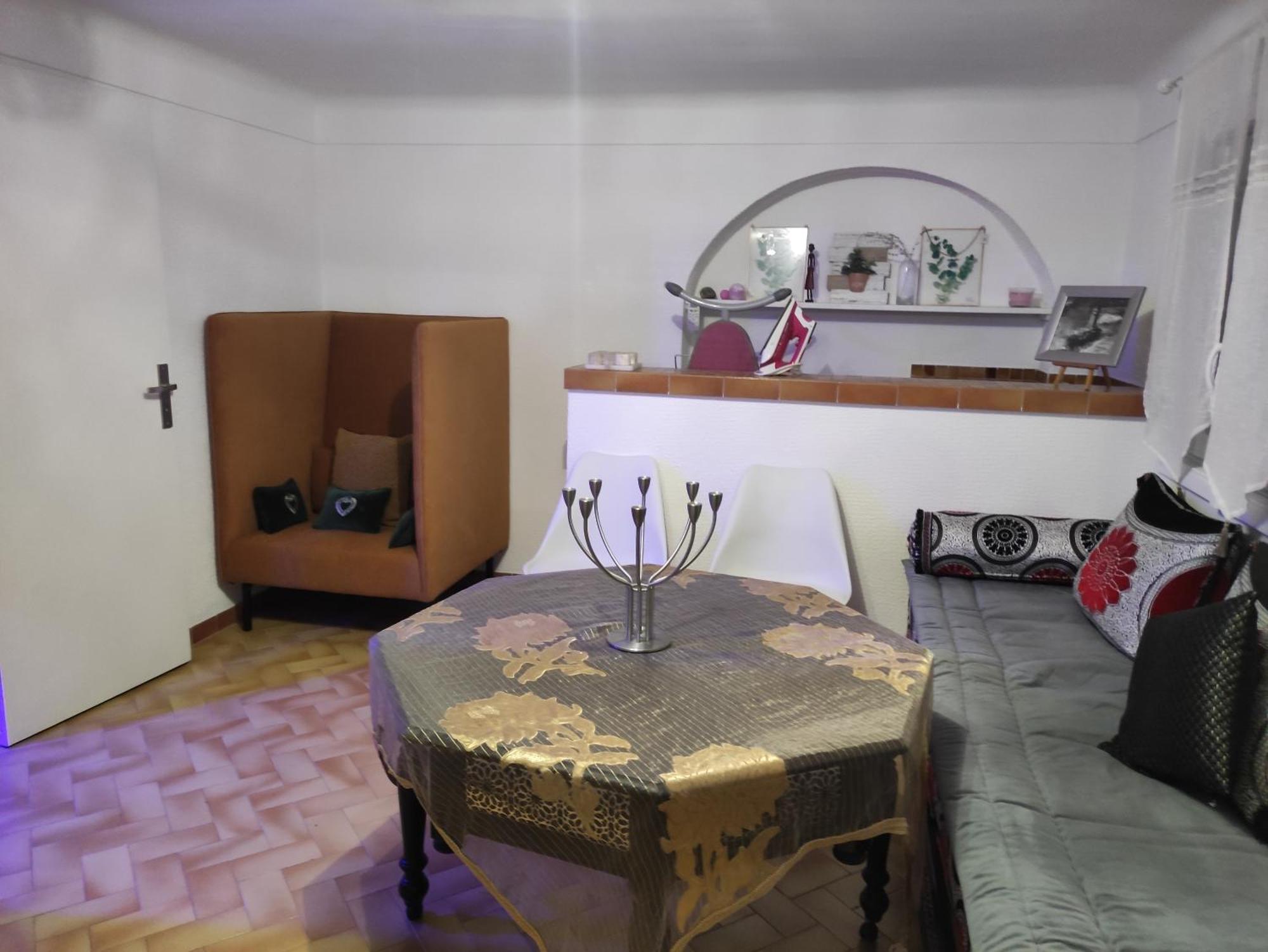 Maison En Rez-De Chaussee Pres Du Centre Ville D'Arles Pokoj fotografie